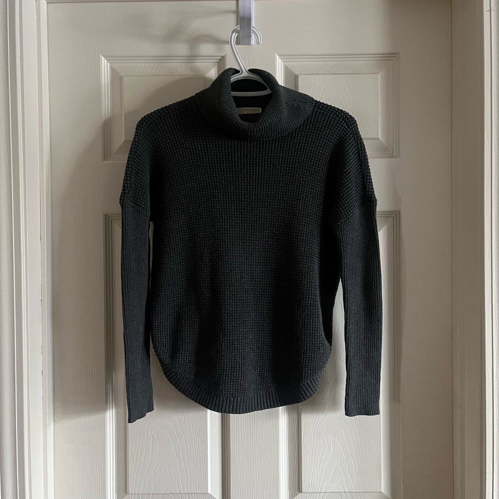 Michael Kors Women's Dark Gray Turtleneck Sweater
